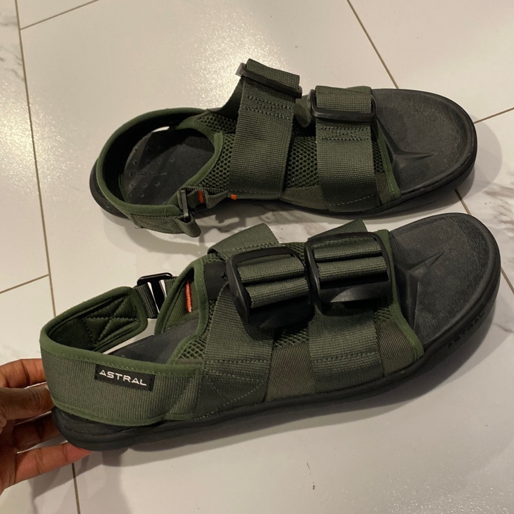 Astral Webber Olive Green Strap Sport Sandals Outdoor Water Shoes SIZE 11